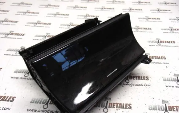 Ashtray (front)