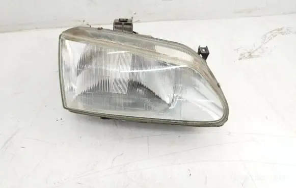 Renault Megane I Headlight/headlamp