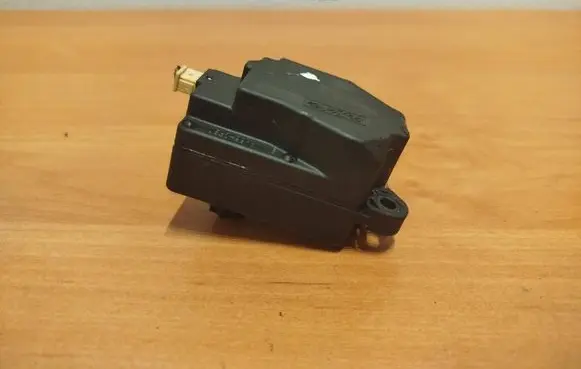 Volvo C30 Air flap motor/actuator 4N5H19E616 6652A A100410