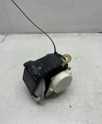 Volkswagen Caddy Rear seatbelt 2K0857811 33050505 40578