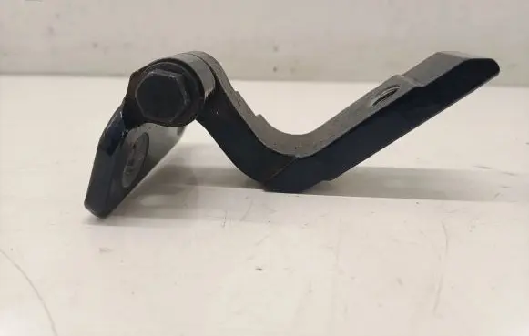 BMW 5 G30 G31 Rear door lower hinge