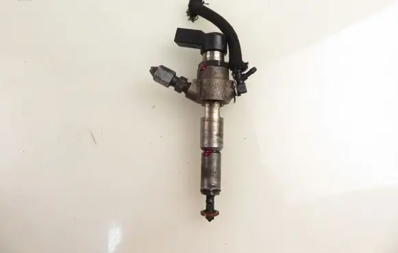 Citroen C1 Fuel injector 9654551080