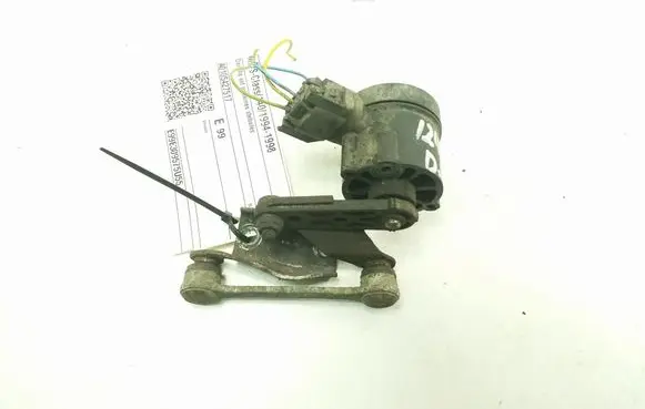 Mercedes-Benz S W140 Air suspension front height level sensor A0105427517