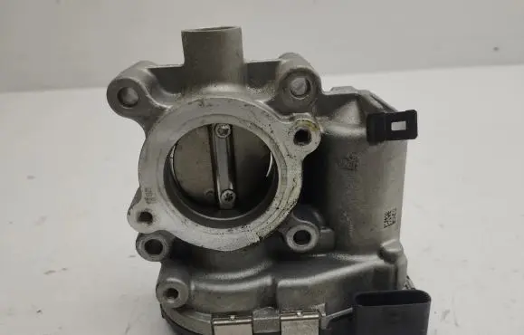 Nissan Qashqai J12 Throttle valve 161203209R