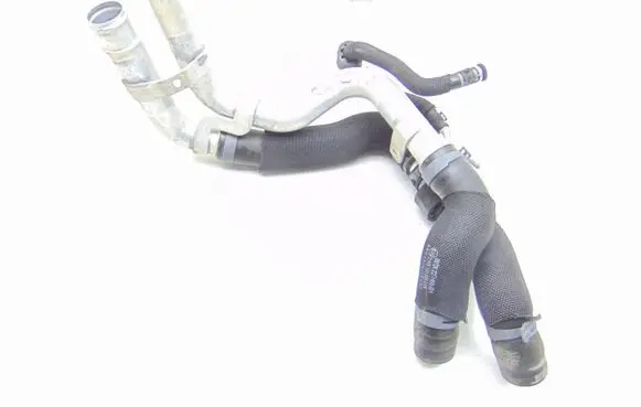 Audi R8 4S Engine coolant pipe/hose 4S0121064F
