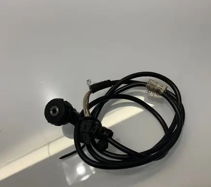 Mercedes-Benz E W211 AUX in-socket connector A2115409910 2115409910
