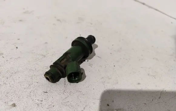 Subaru Outback Fuel injector