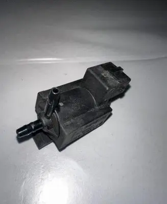 BMW X5 F15 Turbo solenoid valve 70231800 7810831 11T162