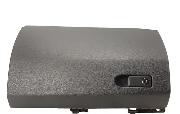 Glove box