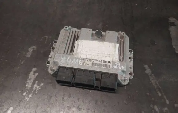 Citroen C4 I Engine control unit/module 9658944580 EDC16C34