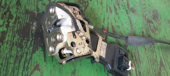 Mazda 6 Rear door lock