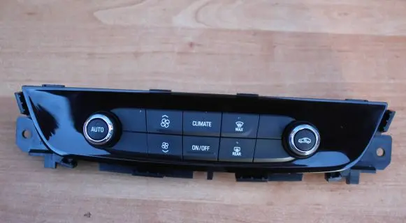 Opel Insignia B Climate control unit 39177120 544930977 7370200000000X