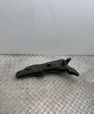 Volvo XC90 Fender mounting bracket 31391777 AD7012
