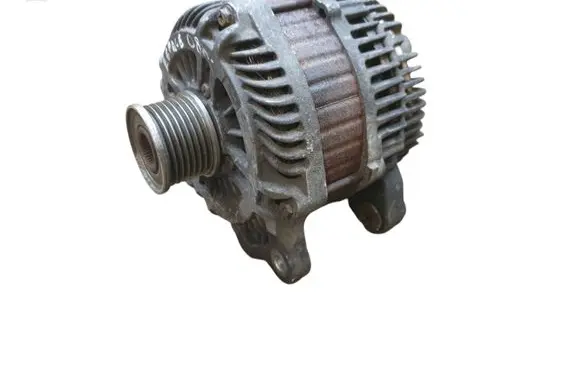 Renault Master III Generator/alternator 8200404464 12V210A A004TJ0381