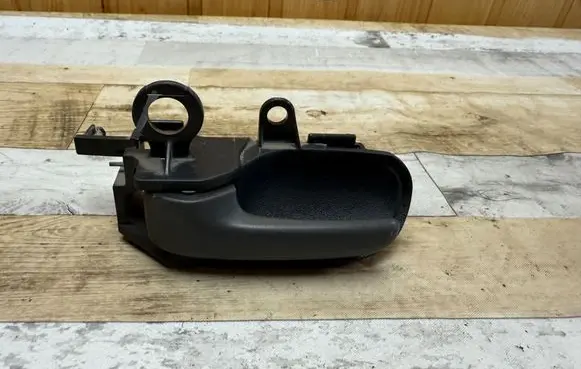 Toyota Yaris Rear door interior handle
