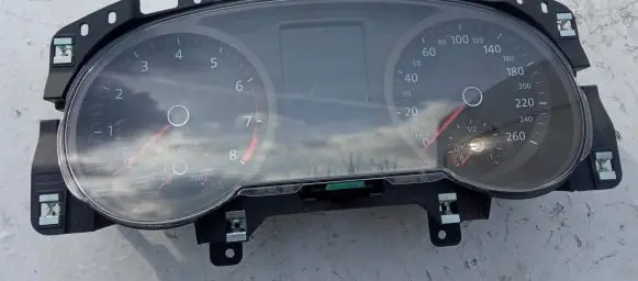 Volkswagen PASSAT B8 Speedometer (instrument cluster) 3G0920650B