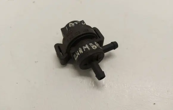 Volkswagen Sharan Valve vacuum 7m0133459