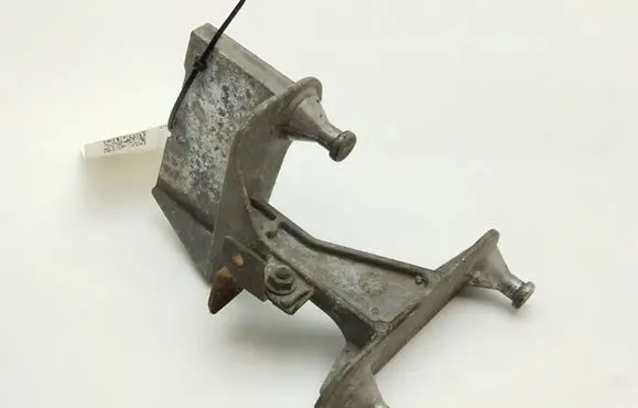 Mercedes-Benz C W203 ABS pump bracket A2034310240