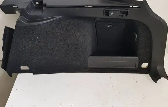 Volkswagen PASSAT B7 Trunk/boot side trim panel