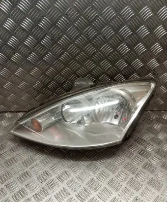 Ford Focus Headlight/headlamp