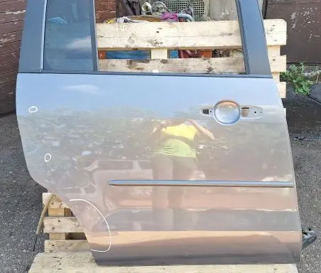 Mazda 5 Side sliding door 