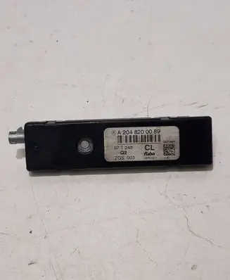 Mercedes-Benz C W204 Antenna control unit A2048200089 07T248 28073699