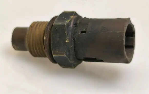 Coolant temperature sensor