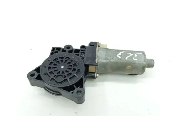 KIA Carens II Rear door window regulator motor