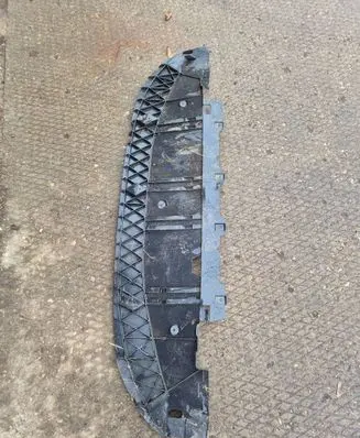 Renault Kangoo II Front bumper skid plate/under tray 622358108R 1201845X
