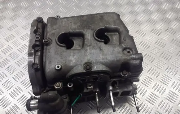 Subaru Forester SH Engine head RHT20D