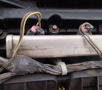 Dodge Caliber Fuel main line pipe