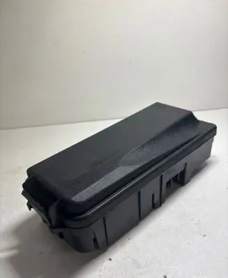 Opel Vectra C Fuse module 13205802 00178807