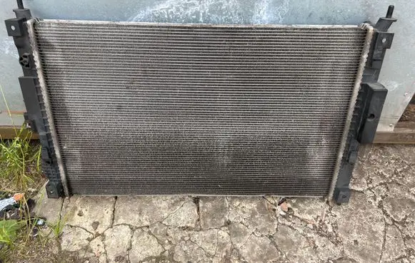 Citroen C4 II Picasso Coolant radiator 086Z49Z96J 087LZL00