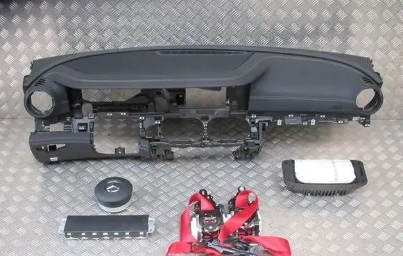 Mercedes-Benz AMG GT 4 x290 w290 Dashboard 