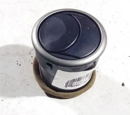 Mazda 3 I Dash center air vent grill bp4kgm732
