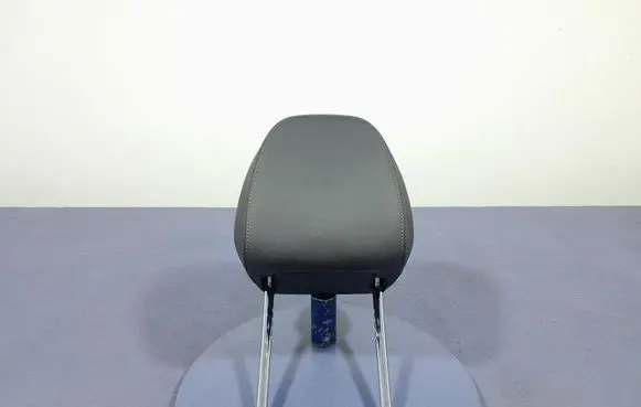 BMW 3 G20 G21 Front seat headrest 