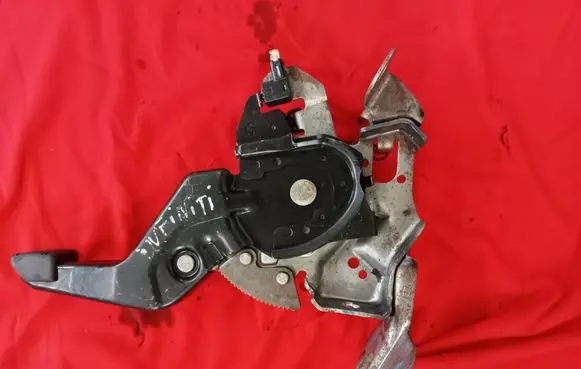 Infiniti FX Pedal assembly 