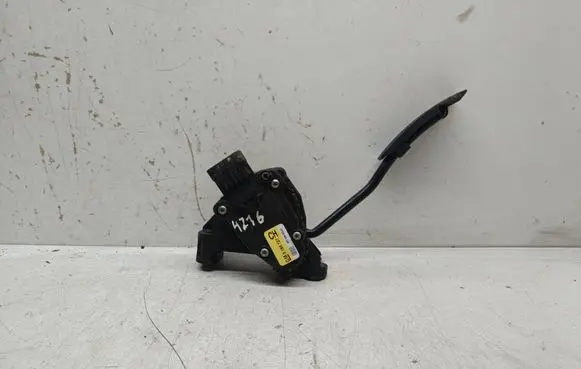 Opel Vectra C Accelerator throttle pedal 9186727 6PV00832301
