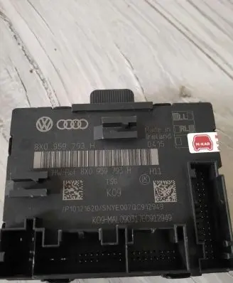 Audi A1 Door control unit/module 8X0959792H