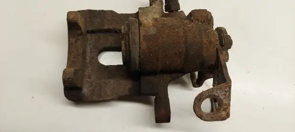 Volkswagen PASSAT B4 Rear brake caliper