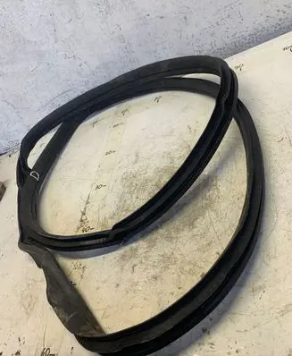 Mercedes-Benz CLA C117 X117 W117 Front door rubber seal
