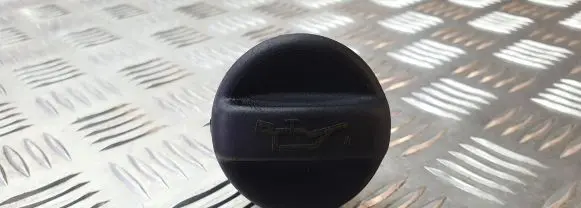 Peugeot 206 CC Oil filler cap 
