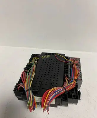 Volvo V70 Fuse module 08679899 08696098 02W464