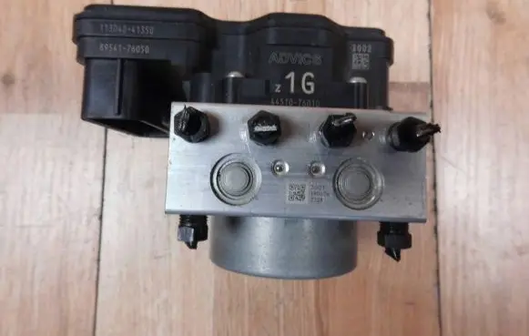 Lexus UX ABS Pump 4451076010 11304041350 8954176050