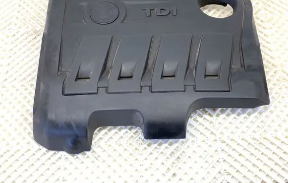 Skoda Superb B6 (3T) Engine cover (trim)