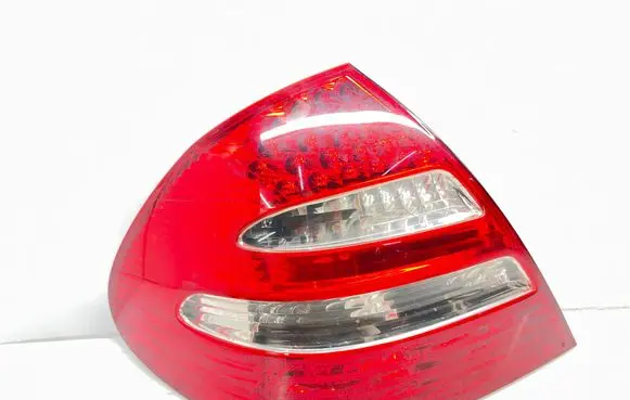 Mercedes-Benz E W211 Rear/tail lights A2118200564