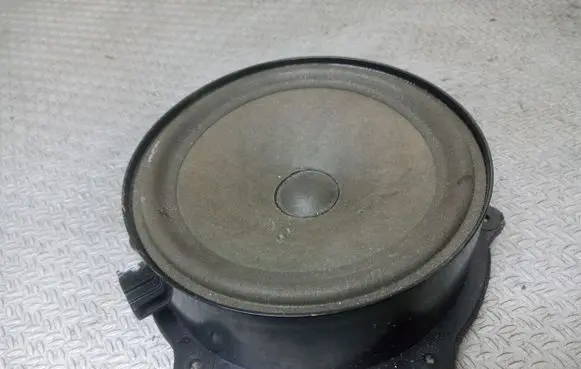 Audi A2 Front door speaker 8Z0035411 8637611205
