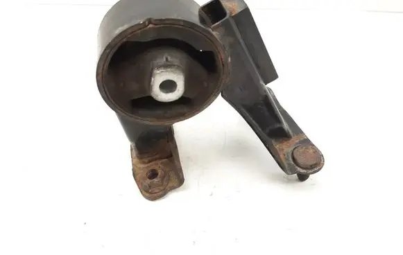 Toyota Auris E180 Engine mount bracket 309E