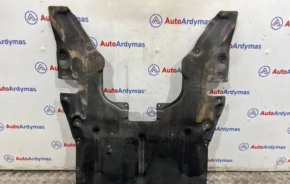 BMW 4 F32 F33 Engine splash shield/under tray 7241818 51757241818