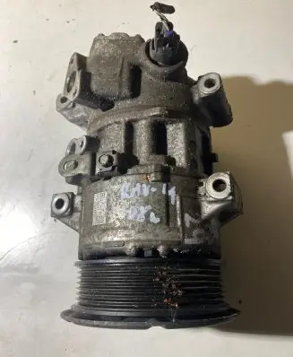 Toyota RAV 4 (XA30) Air conditioning (A/C) compressor (pump) 4472601251 01H02529 5SE12C